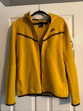 Nike Yellow Hooded Full-Zip Jacket with Black Trim
